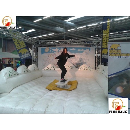 Affitto Noleggio Gonfiabile Meccanico Snowboard Prato Gonfiabile Simulatore di Snowboard Prato